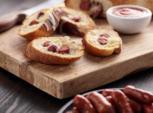 Lit'l Smokies® Sausage & Cheese Garlic Bread Recipe