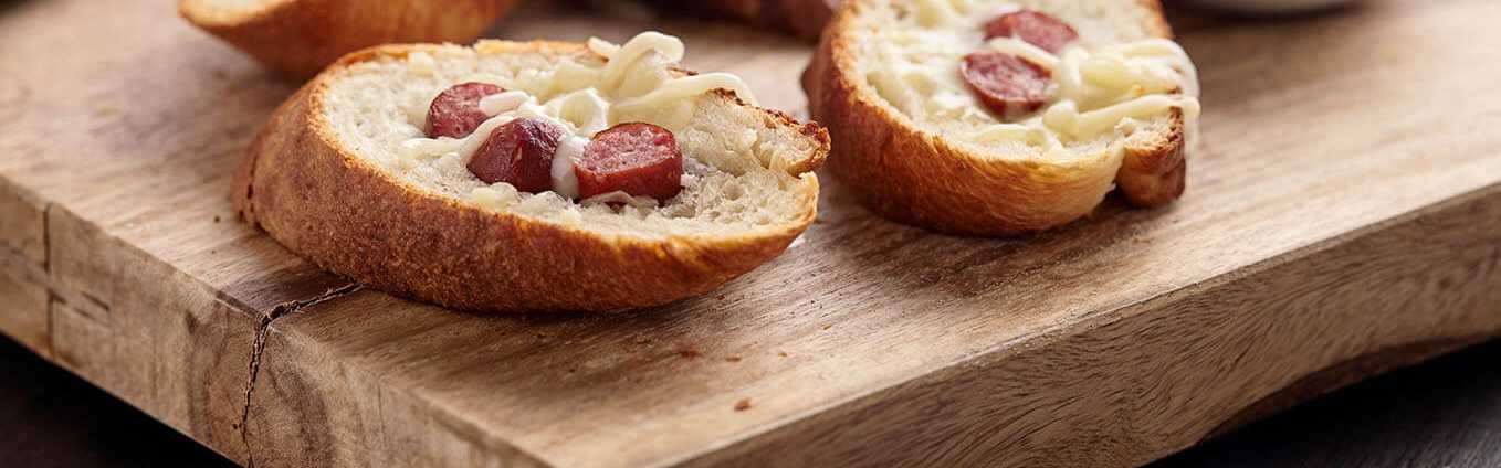 Lit'l Smokies® Sausage & Cheese Garlic Bread Recipe
